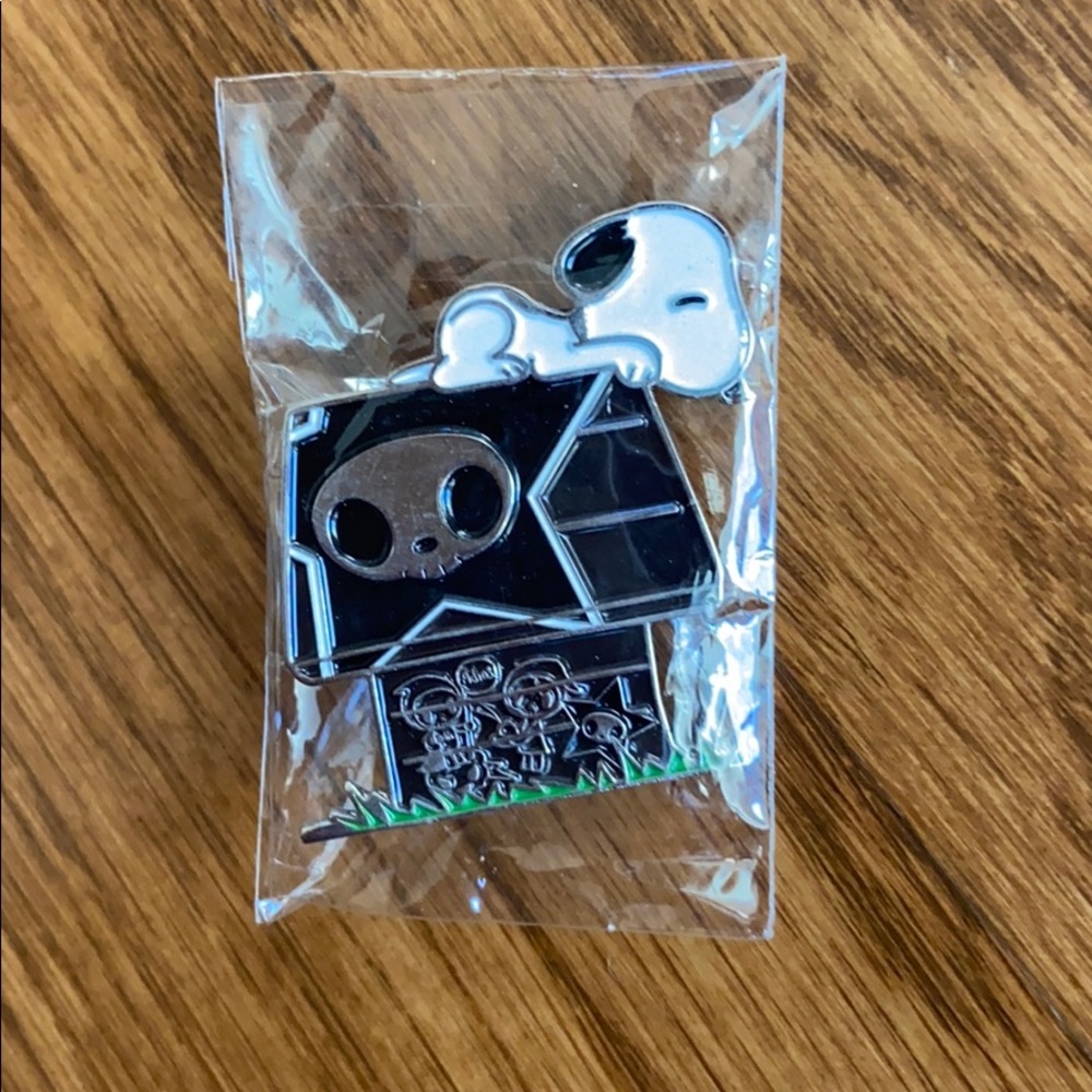 Tokidoki x Peanuts Enamel Pin